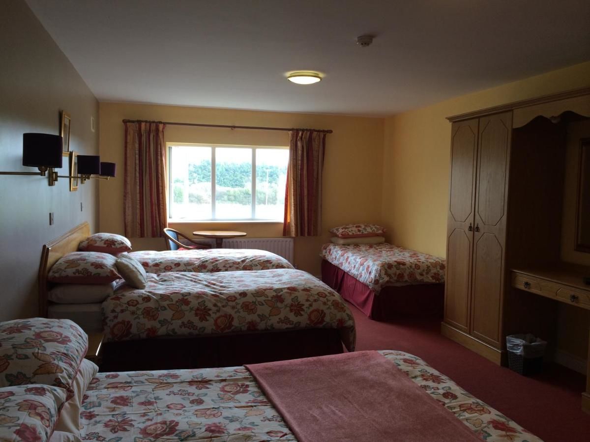 Отели типа «постель и завтрак» Glenmore House Сордс-24